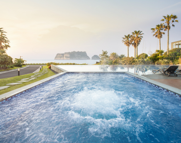 Sumorum Heated Pool
